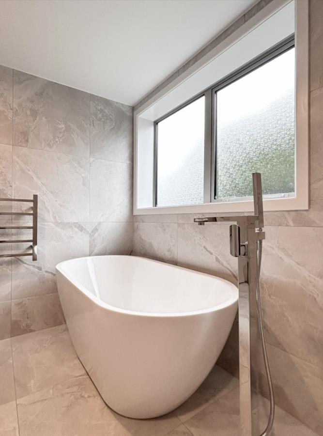 Master ensuite &mdash; Blockhouse Bay renovation