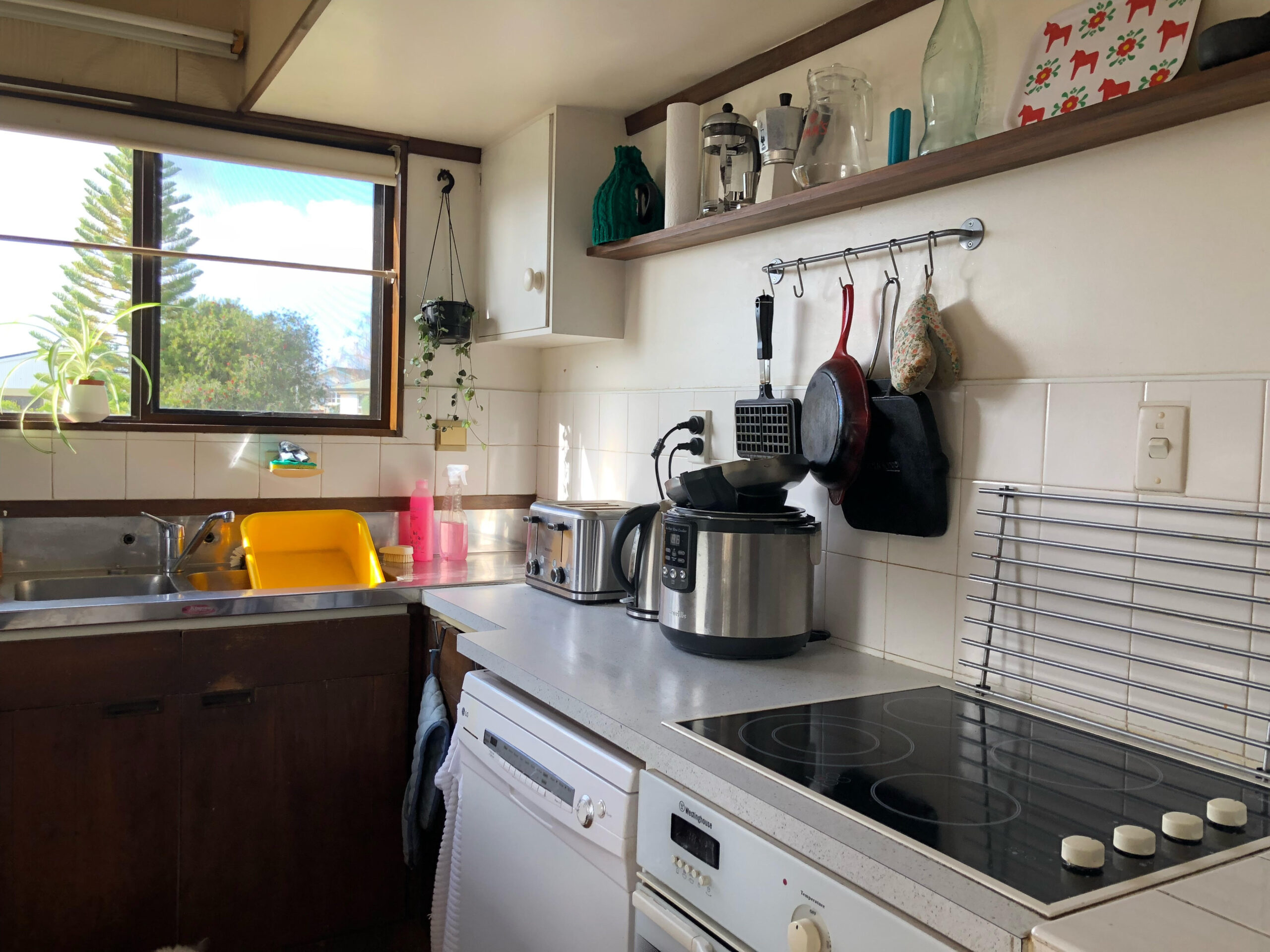 Lynfield home interior before kitchen and bathroom renovation